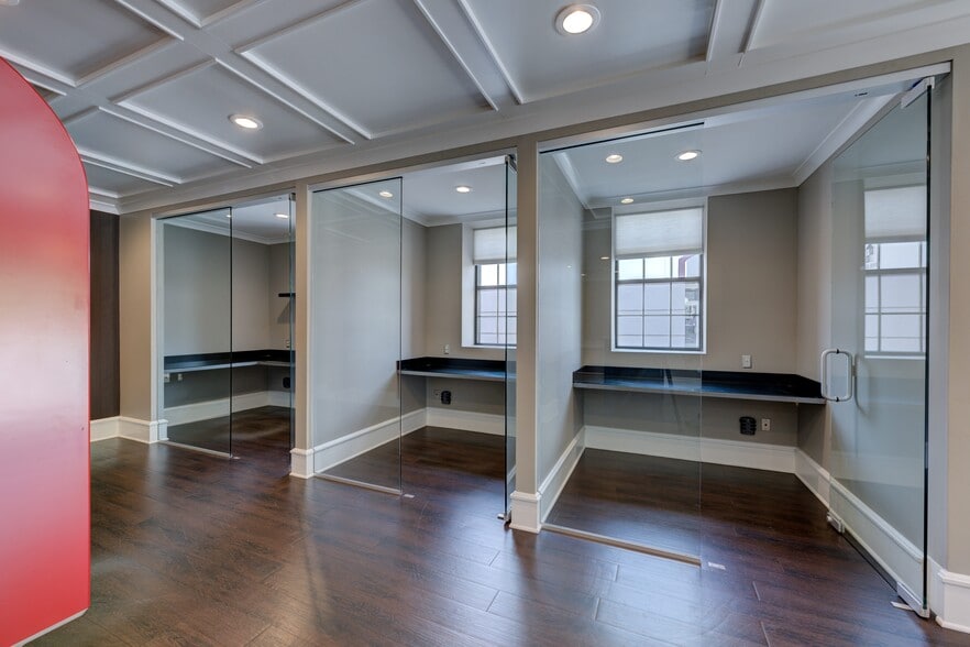 More Photos Of 1608 Taylor St, Columbia Freestanding For Lease