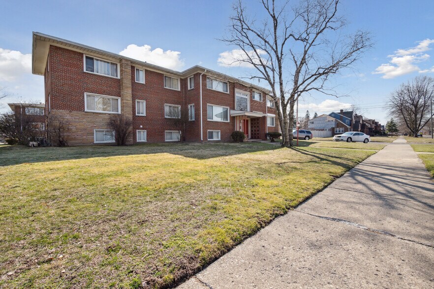 More Photos Of 2521 W McNichols Rd, Detroit Apartments For Sale