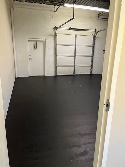 More Photos Of 11601 Pellicano Dr, El Paso Unknown For Lease