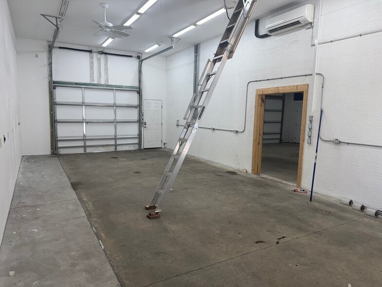 More Photos Of 206 Barwick St, Wildwood Office Residential For Sale