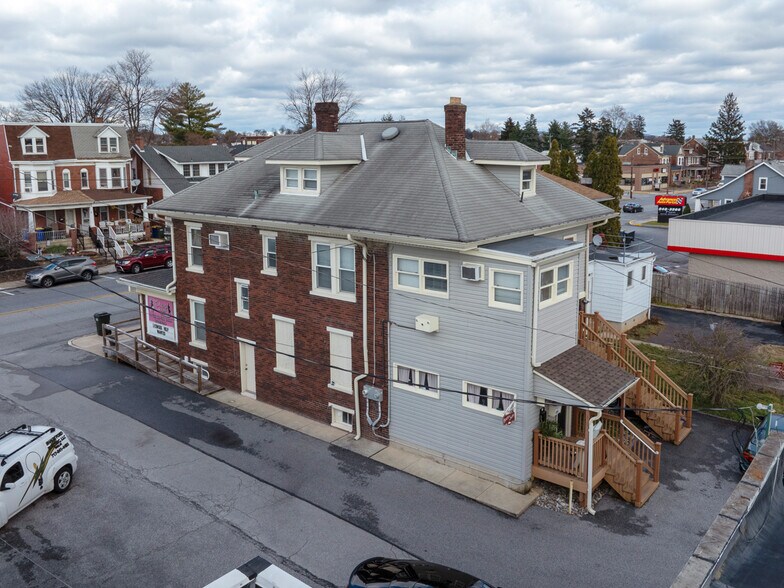 More Photos Of 1836 W Market St, York Freestanding For Lease