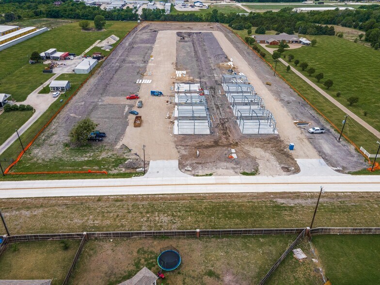 More Photos Of 10446 County Road 484 rd, Lavon Warehouse For Lease