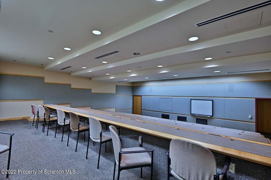 More Photos Of 1300 Old Plank Rd, Mayfield Medical For Sale