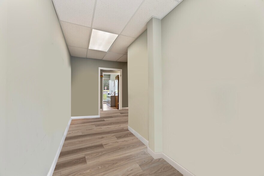 More Photos Of 1594-1600 US Highway 130, North Brunswick Medical For Lease