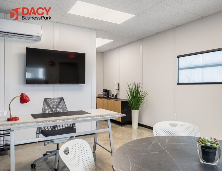 More Photos Of 3300 Dacy Ln, Kyle Warehouse For Sale