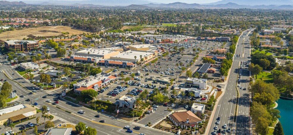 More Photos Of 27520 Ynez Rd, Temecula General Retail For Sale