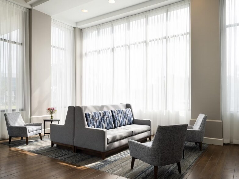 More Photos Of 110 James Dr E, Saint Rose Hotel For Sale