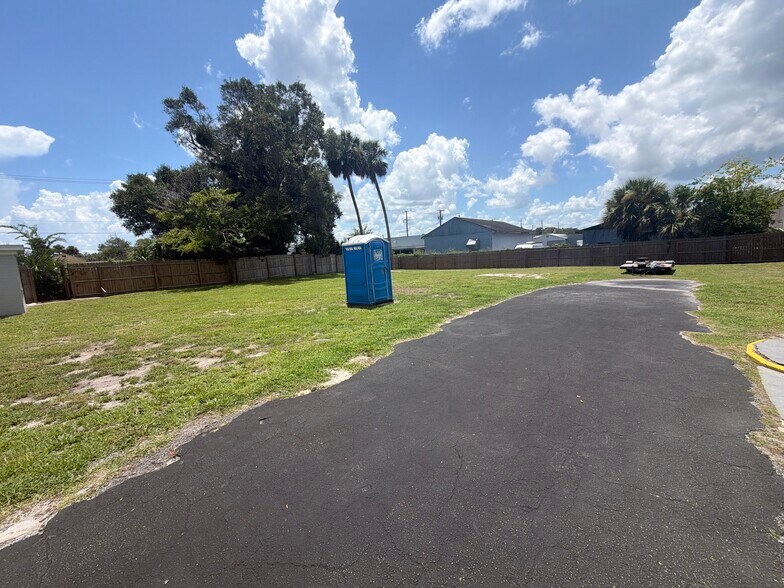 More Photos Of 208 Ridgewood Ave, Daytona Beach Hotel For Sale