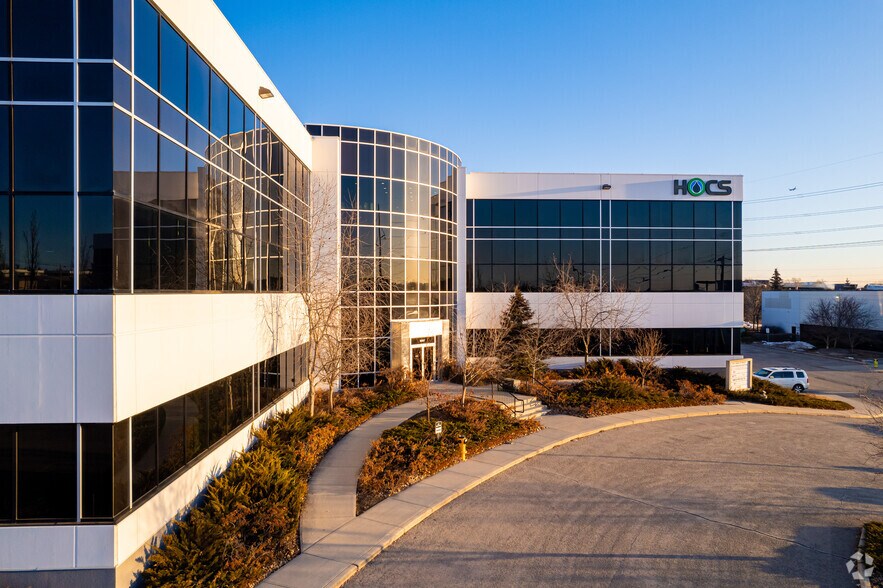 More Photos Of 6807 Railway St SE, Calgary Office For Lease