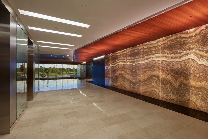 More Photos Of 700 N Hurstbourne Pky, Louisville Office For Lease