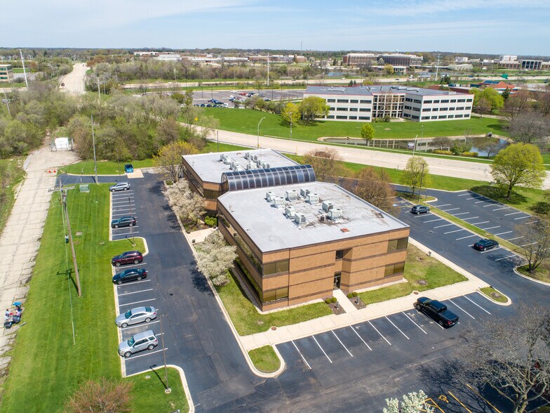 More Photos Of 1979 N Mill St, Naperville Medical For Lease