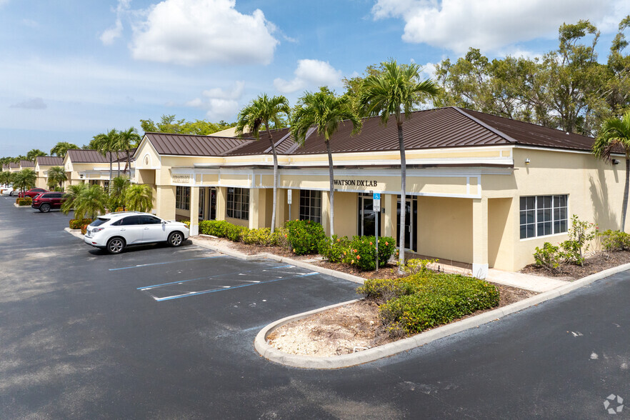 Primary Photo Of 9400-9420 Gladiolus Dr, Fort Myers Medical For Lease