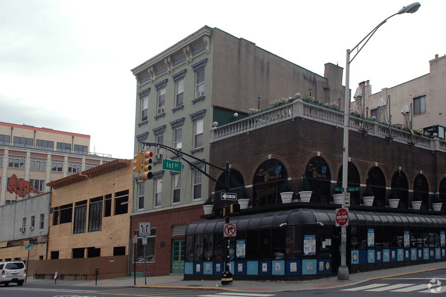 More Photos Of 94 River St, Hoboken Apartments For Sale