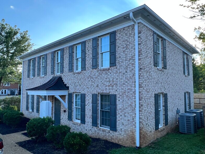 More Photos Of 2116 Angus Rd, Charlottesville Medical For Lease
