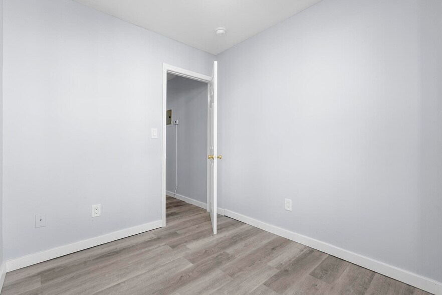 More Photos Of 58 Chestnut St, Yonkers Apartments For Sale