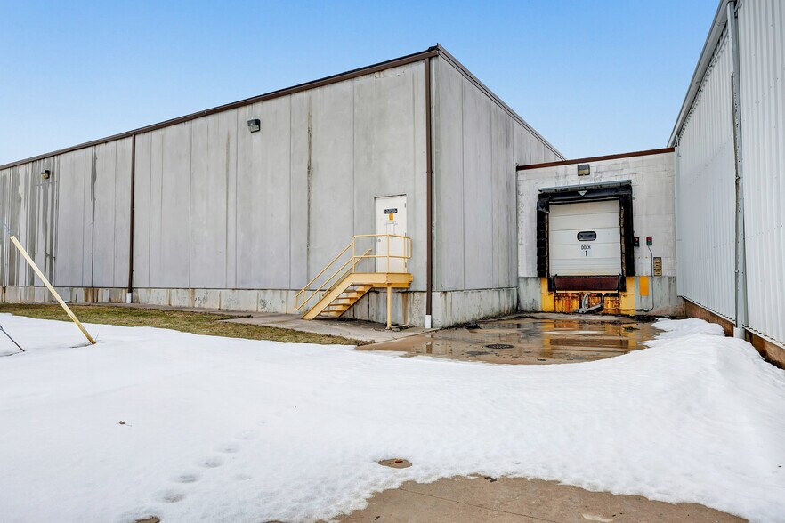 More Photos Of 305 S Wall St, Denmark Industrial For Sale