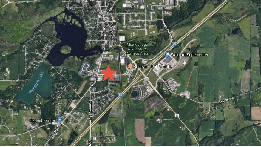 More Photos Of 400 Bay View Rd, Mukwonago Medical For Lease