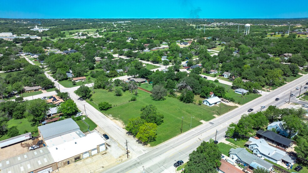 More Photos Of 1405 N Main St, Weatherford Land For Sale