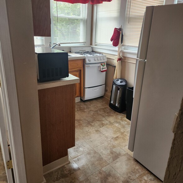 More Photos Of 401 N Spring St, Independence Apartments For Sale