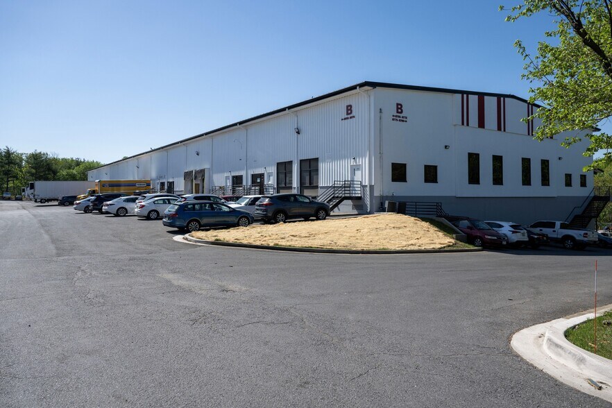 More Photos Of 8701-8745 D'Arcy Rd, District Heights Unknown For Lease