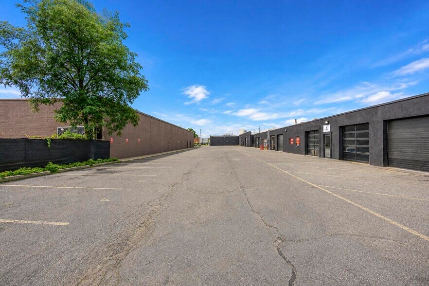 More Photos Of 32 Allen Blvd, Farmingdale Warehouse For Sale