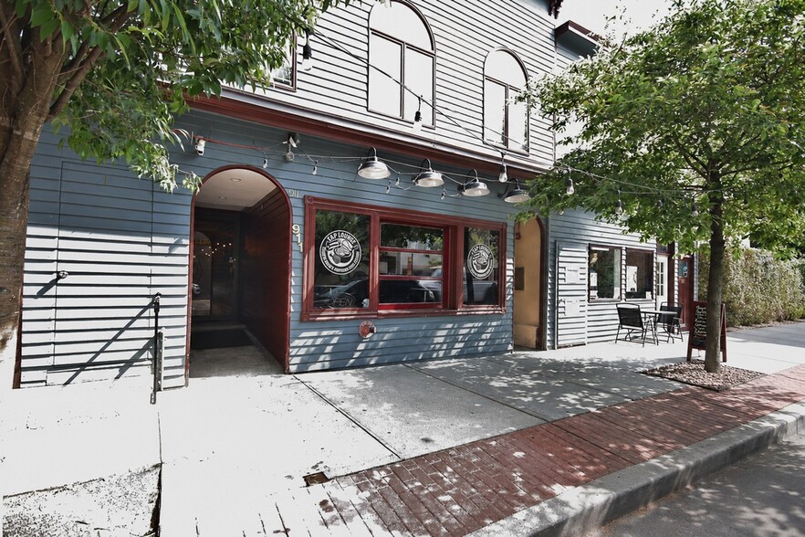 More Photos Of 907-911 South St, Peekskill Storefront Retail Office For Sale