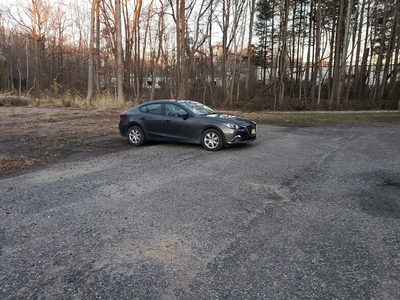 More Photos Of 500 State Route 33 W, Millstone Township Office For Lease