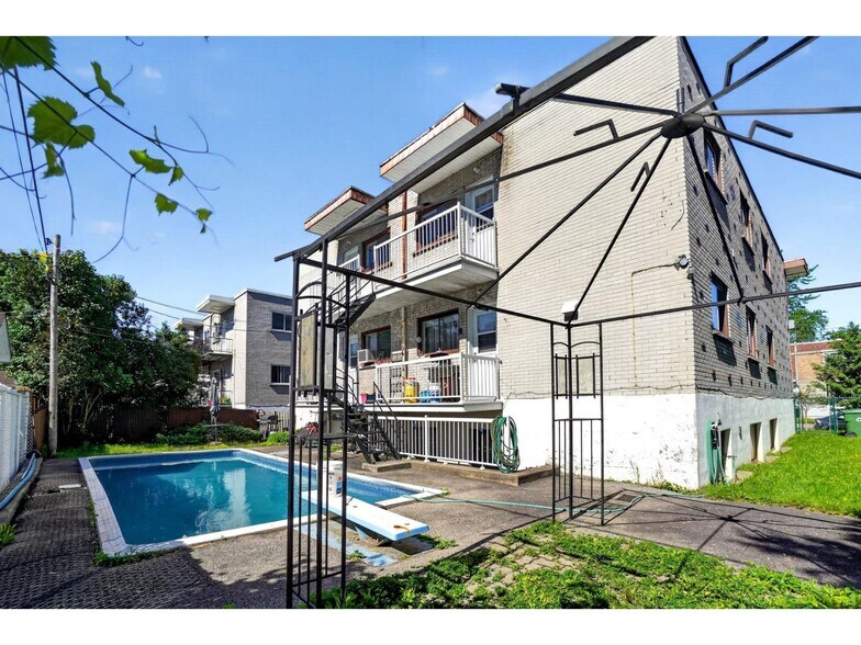 More Photos Of 417 - 425 Ave 76e, Lasalle Multifamily For Sale