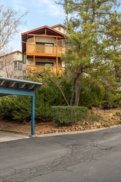 More Photos Of 2701 Sierra Sunrise Ter, Chico Apartments For Sale