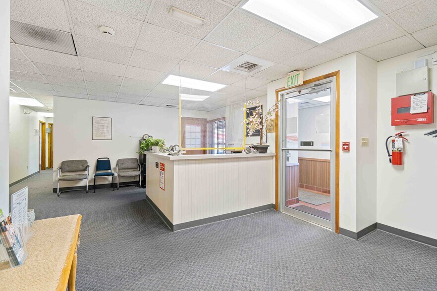 More Photos Of 13049 Frankstown Rd, Pittsburgh Medical For Sale