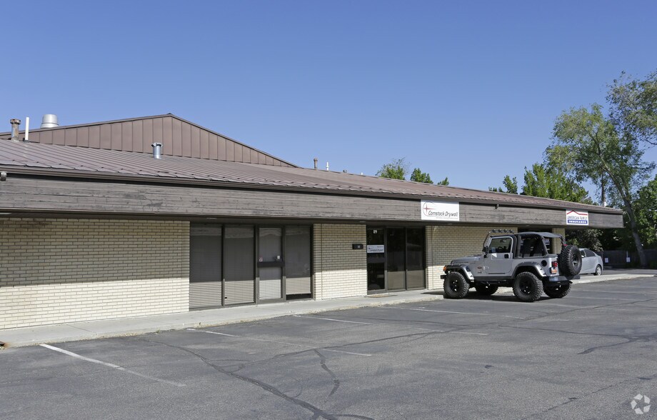 More Photos Of 79-99 E Fort Union Blvd, Midvale Medical For Lease