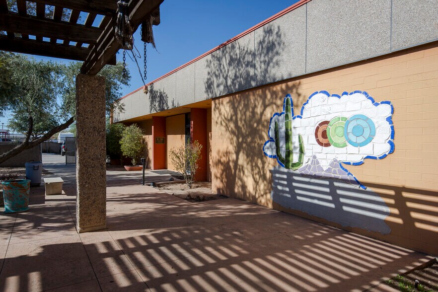 More Photos Of 3767 E Grant Rd, Tucson Office For Sale