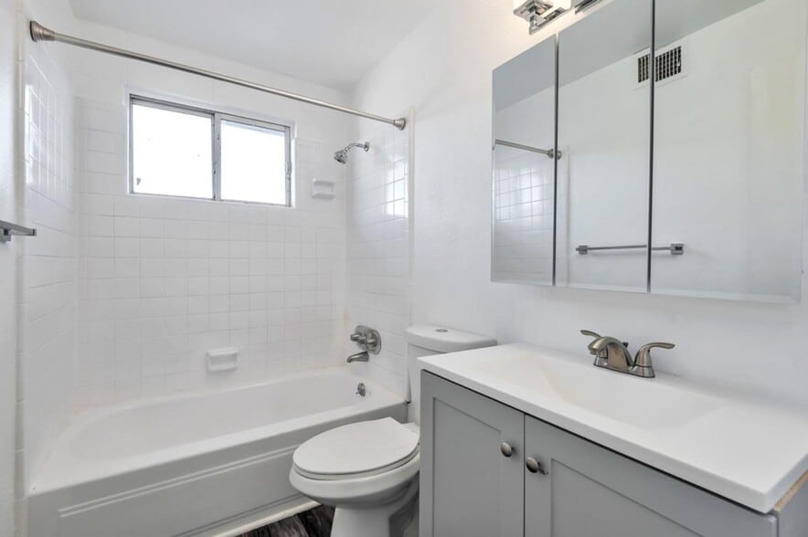 More Photos Of 2950-2972 East 5th St, Tucson Multifamily For Sale