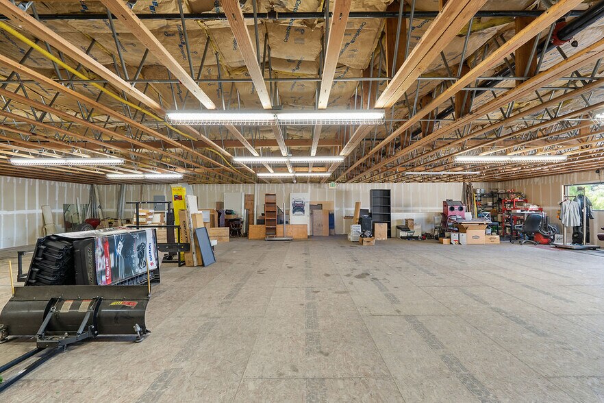 More Photos Of 111 Tennessee St, Vallejo Auto Dealership For Sale