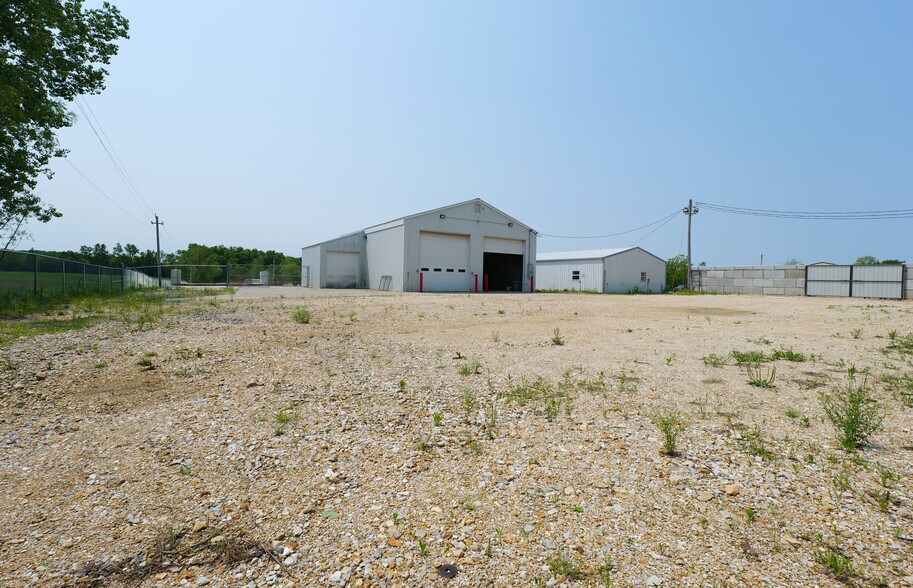 More Photos Of 1730 Daniel Boone Industrial Pky, Truesdale Warehouse For Sale
