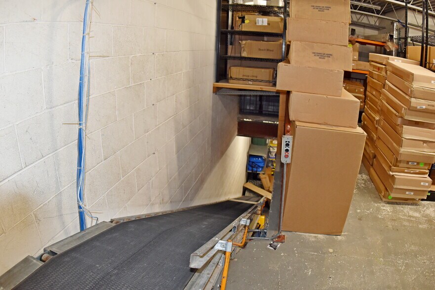 More Photos Of 900-908 Bay Ave, Ocean City Storefront Retail Office For Sale