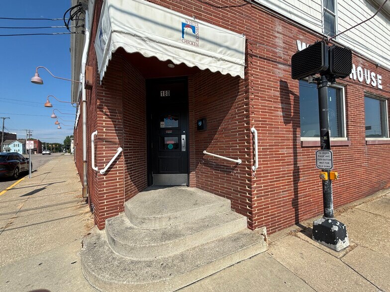 More Photos Of 180 Wooster Rd N, Barberton Restaurant For Sale