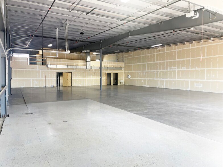 More Photos Of 1751 Panorama Pt, Lafayette Warehouse For Lease