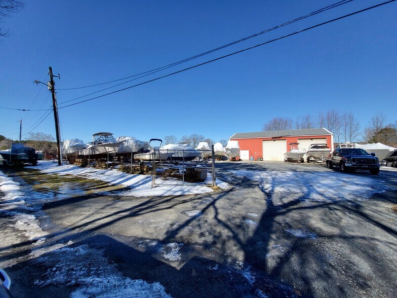 More Photos Of 9649 New Rd, Mcdaniel Marina For Sale