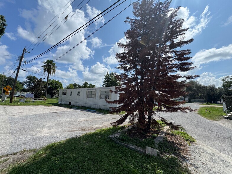 More Photos Of 6035 Norton Rd, Lakeland Manufactured Housing Mobile Home Park For Sale
