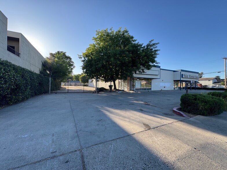 More Photos Of 1004 Mchenry Ave, Modesto Freestanding For Lease