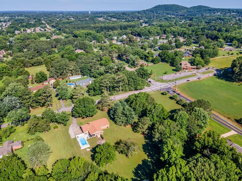 More Photos Of 1495 Jeff Rd NW, Huntsville Specialty For Sale