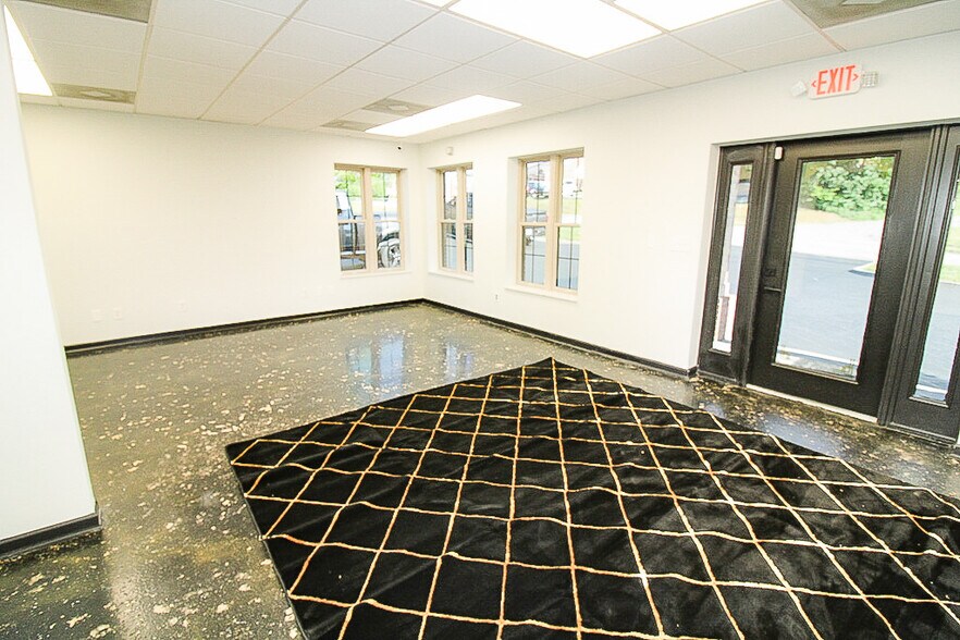 More Photos Of 5317 Stanton Rd, Knoxville Medical For Lease
