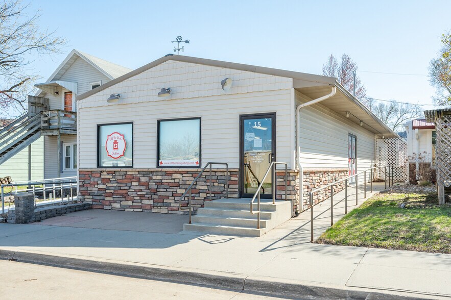 More Photos Of 15 Main St SE, Bondurant Storefront For Sale