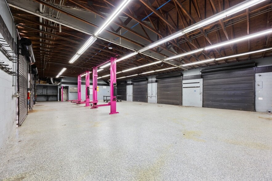 More Photos Of 1901 Danr Dr NE, Palm Bay Warehouse For Sale