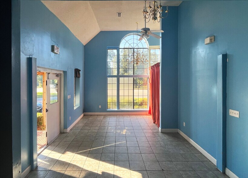 More Photos Of 6100 Moffett Rd, Mobile Specialty For Sale