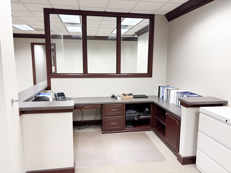 More Photos Of 4021 84th St, Lubbock Loft Creative Space For Lease