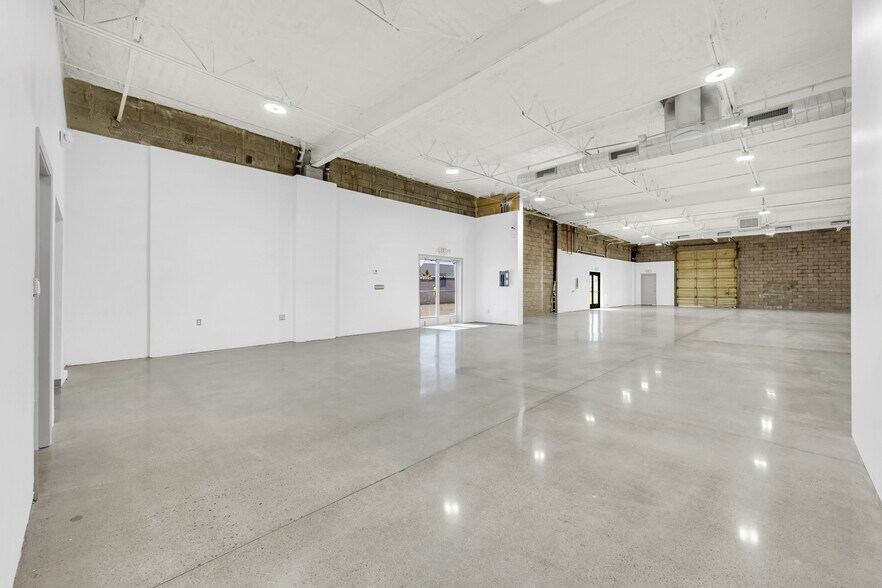 More Photos Of 42 W Boxelder Pl, Chandler Showroom For Lease