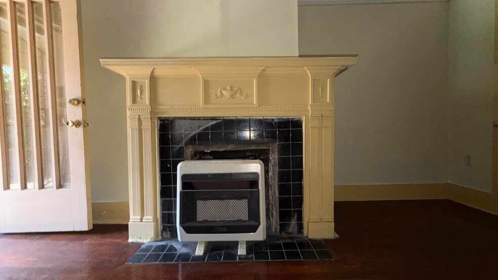 More Photos Of 128 Robinson Street, Jackson Apartments For Sale