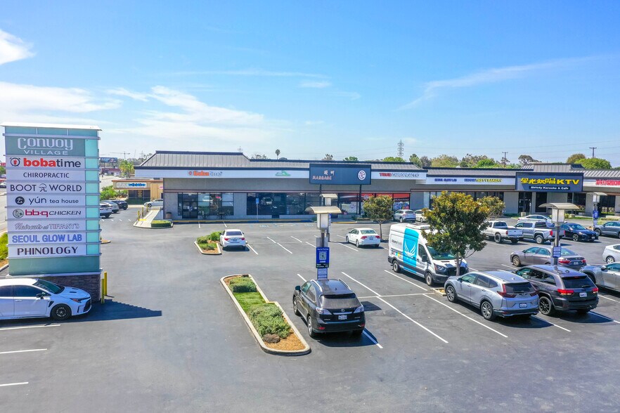 More Photos Of 4344 Convoy St, San Diego Storefront For Lease